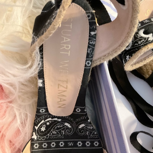 THE STUART WEITZMAN IIIEANA WEDGE BLACK WOVEN FABRIC size 5.5C - Picture 4 of 8
